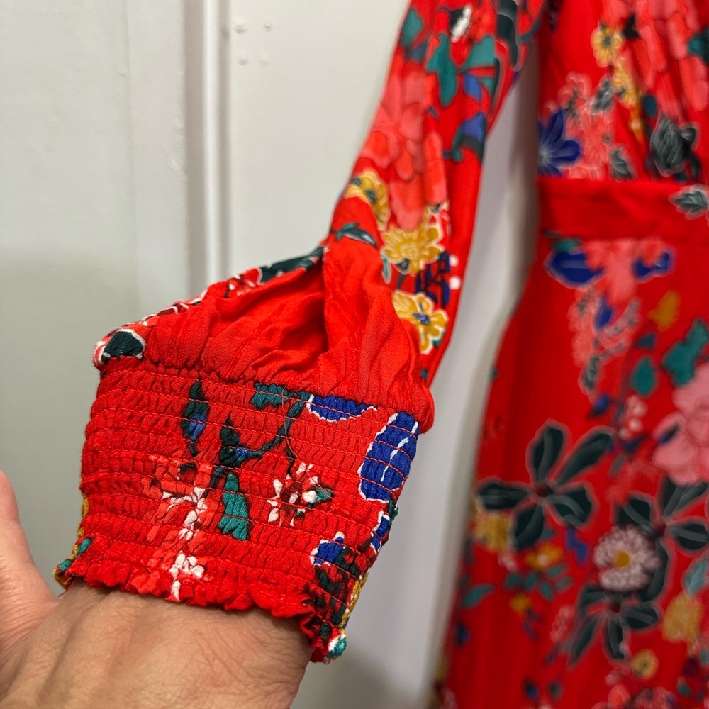 Anthropologie Boswell Textured Wrap Red Floral Long Sleeve Dress Sz 4 - Picture 7 of 10